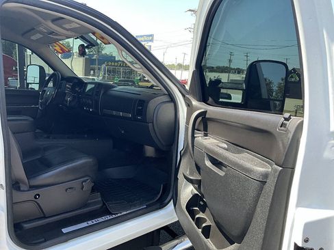 Used 2014 Chevrolet Silverado 2500 LT w/ Z71 Appearance Package AWD/4WD image 29