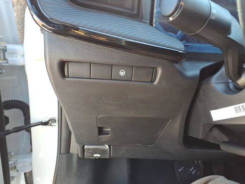 New 2026 Nissan Kicks SR w/ Cold Weather Package image 18