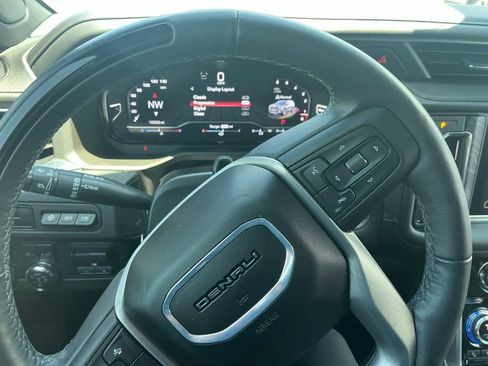 Used 2024 GMC Yukon Denali w/ Advanced Technology Package RWD image 14