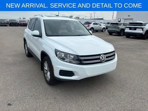 Used 2017 Volkswagen Tiguan Wolfsburg Edition AWD/4WD image 6