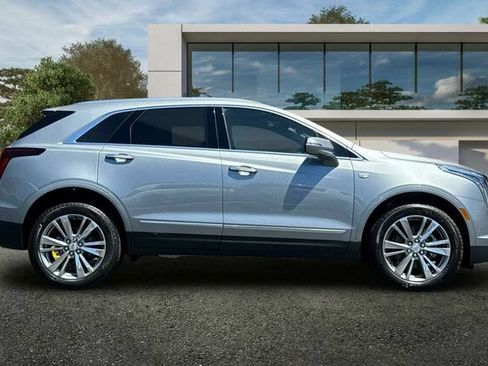 New 2026 Cadillac XT5 Premium Luxury w/ Driver Assist Package FWD image 3