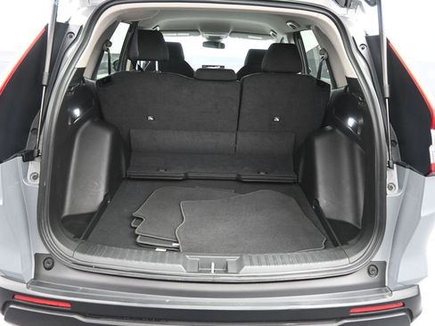 Used 2025 Honda CR-V LX image 21