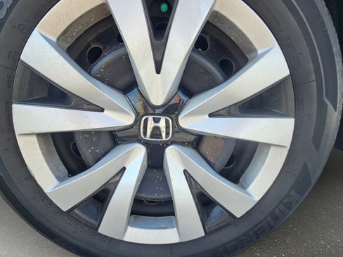 Used 2022 Honda Civic LX image 9
