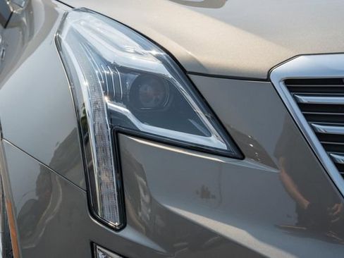 Used 2019 Cadillac XT5 Platinum AWD/4WD image 14