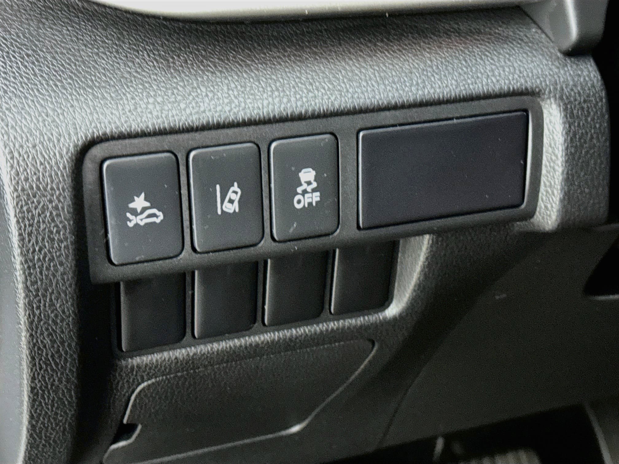 Used 2025 Mitsubishi Eclipse Cross LE AWD/4WD image 13
