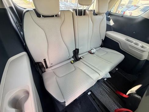 New 2026 Kia Carnival SX Prestige image 6