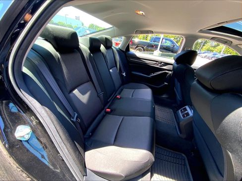 Used 2020 Honda Accord EX image 18