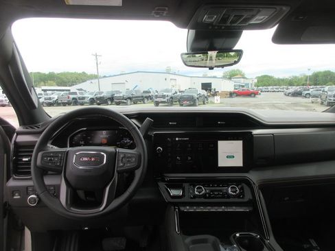 New 2026 GMC Sierra 2500 AT4 w/ AT4 Premium Plus Package AWD/4WD image 18