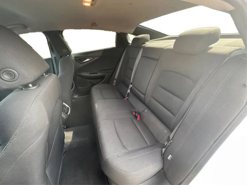 Used 2024 Chevrolet Malibu LT FWD image 17