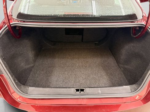 Used 2015 Chrysler 200 Limited w/ Convenience Group image 8