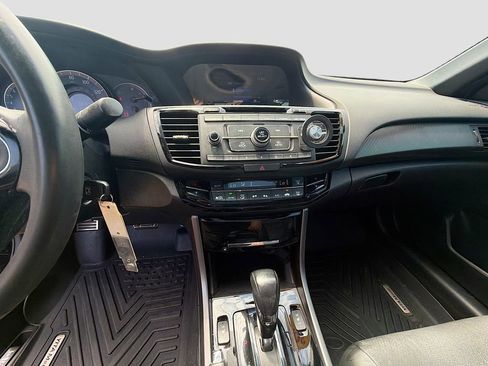 Used 2017 Honda Accord Sport Special Edition image 25