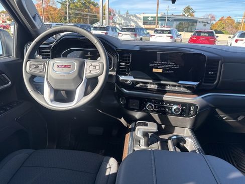 New 2026 GMC Sierra 1500 Elevation image 12