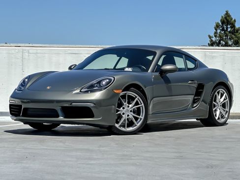 Used 2021 Porsche 718 Cayman RWD image 1