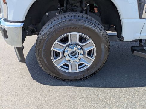 Certified 2025 Ford F250 Lariat AWD/4WD image 13