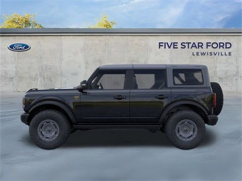 New 2025 Ford Bronco Badlands image 4
