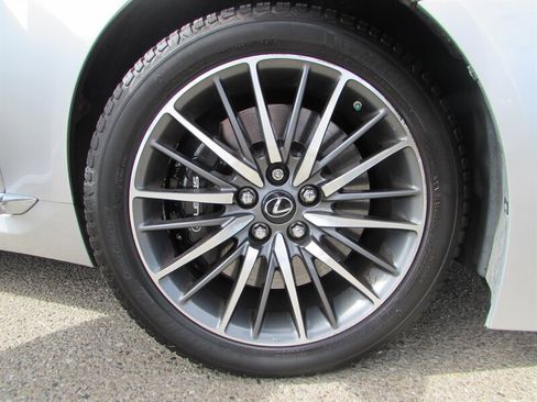 Used 2013 Lexus LS 460 AWD w/ F-Sport Pkg image 33