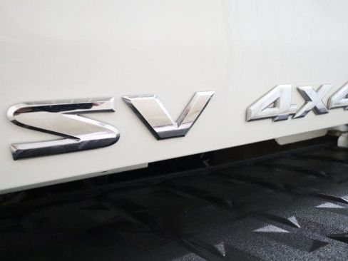 Used 2024 Nissan Titan SV AWD/4WD image 23