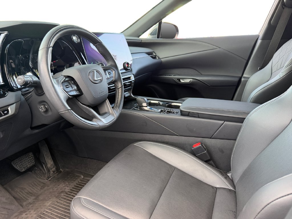 Used 2024 Lexus RX 350 Premium w/ Accessory Package AWD/4WD image 22