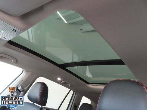 Used 2024 Volkswagen Atlas Peak Edition SE image 22