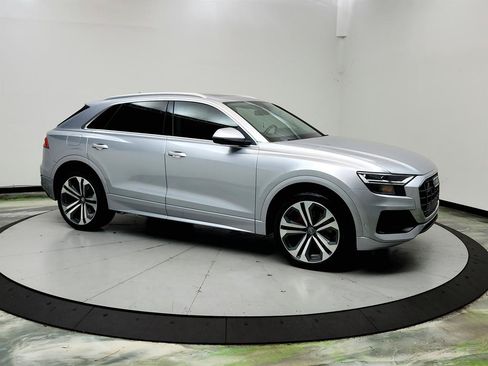 Used 2019 Audi Q8 Premium Plus w/ Premium Plus AWD/4WD image 3