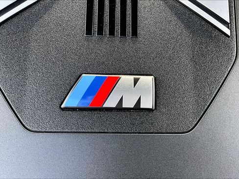 Certified 2025 BMW X7 M60i image 32