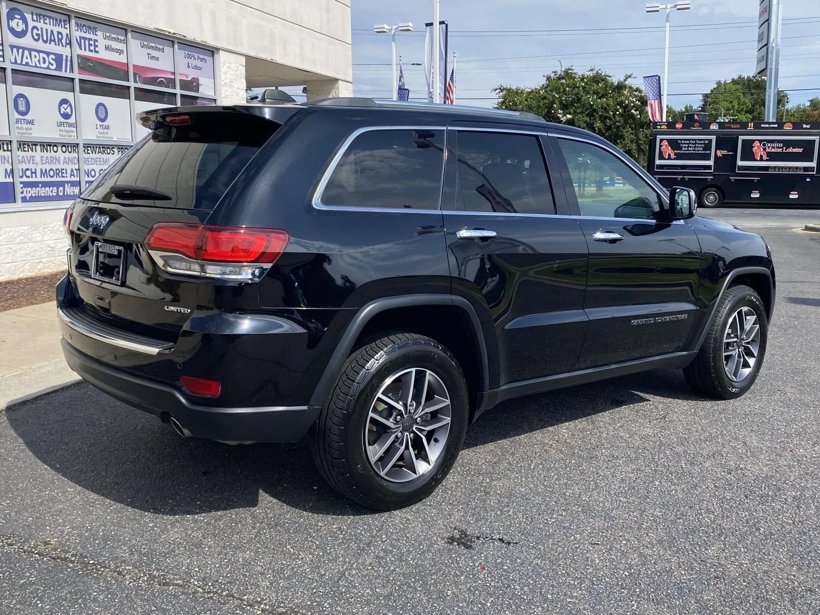 Used 2021 Jeep Grand Cherokee Limited AWD/4WD image 8