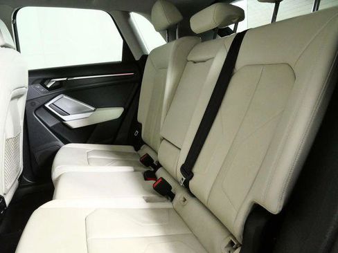 Used 2024 Audi Q3 2.0T Premium Plus image 15