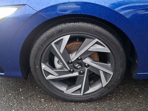 Used 2025 Hyundai Elantra SEL image 28