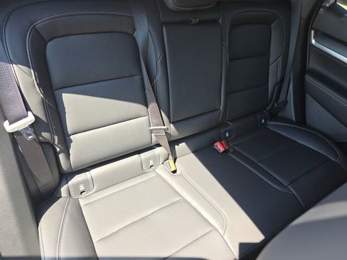 New 2026 GMC Terrain Elevation image 21