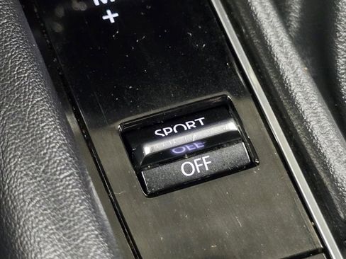 Used 2024 MAZDA MAZDA3 s image 8