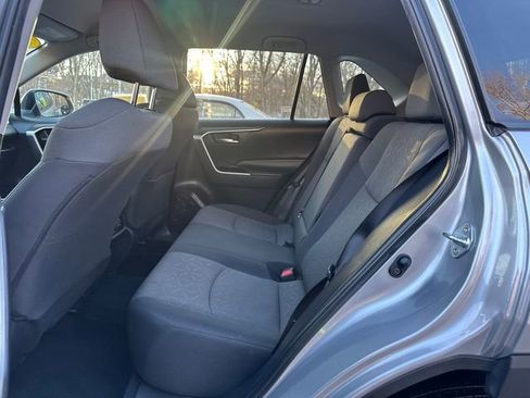 Certified 2021 Toyota RAV4 XLE image 18