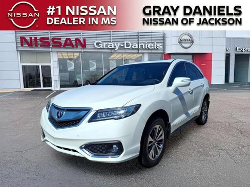 Used 2017 Acura RDX w/ Advance Package FWD image 3