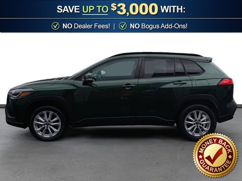 Used 2022 Toyota Corolla Cross LE w/ Moonroof Package image 2