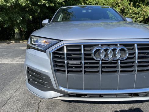 Used 2020 Audi Q7 2.0T Premium Plus w/ Premium Plus Package AWD/4WD image 13