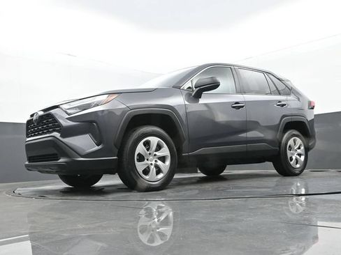 Used 2023 Toyota RAV4 LE FWD image 28