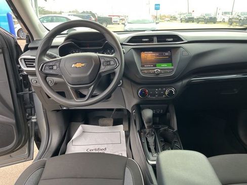 Used 2023 Chevrolet TrailBlazer LT image 12