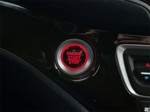 Certified 2024 Honda Passport Black Edition image 37