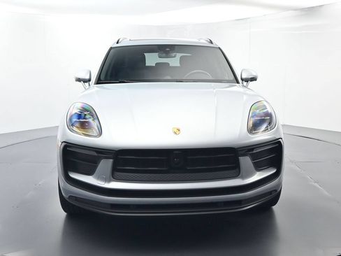 Certified 2026 Porsche Macan AWD/4WD image 18