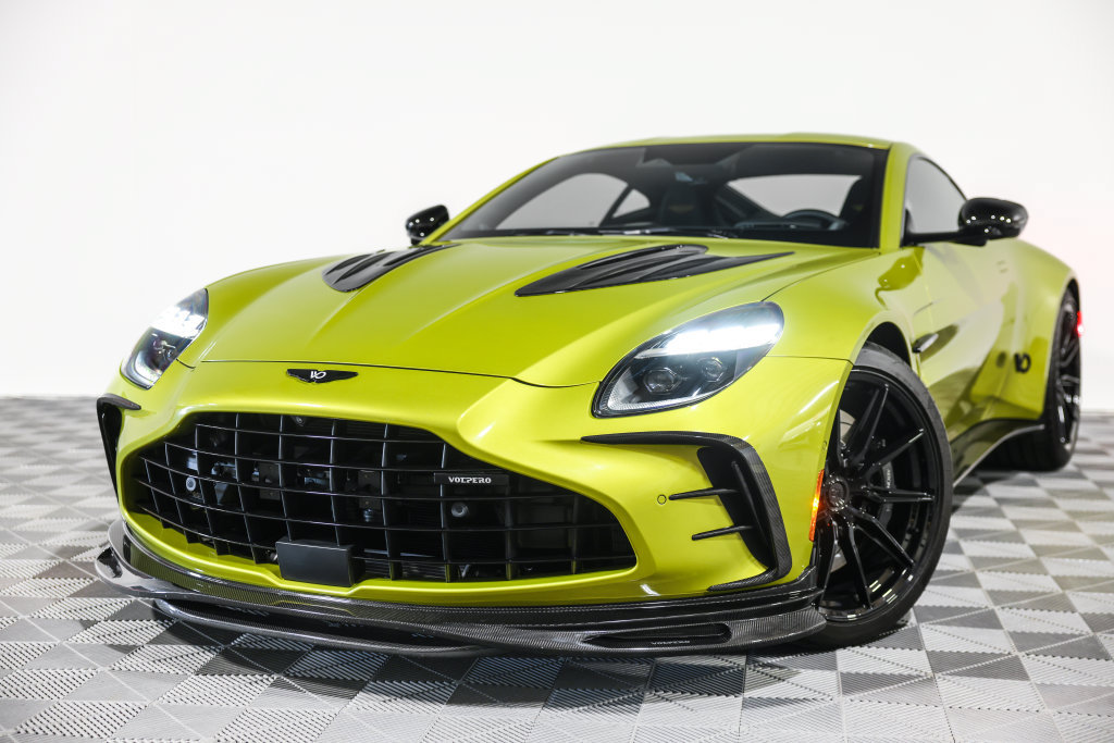 Used 2025 Aston Martin V8 Vantage Coupe RWD image 39