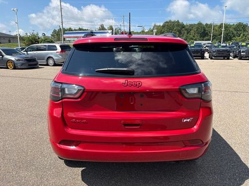 Used 2022 Jeep Compass Limited w/ (RED) Package AWD/4WD image 6