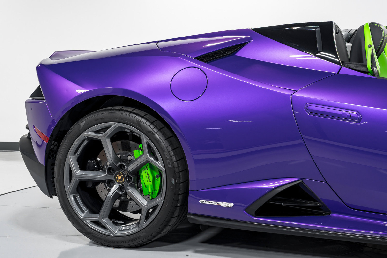 Used 2023 Lamborghini Huracan EVO RWD image 54