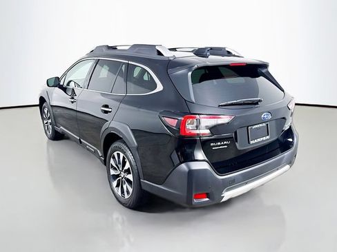 Used 2024 Subaru Outback Touring AWD/4WD image 9