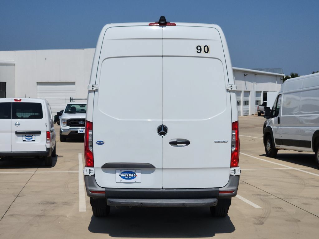 Used 2023 Mercedes-Benz Sprinter 2500 image 6