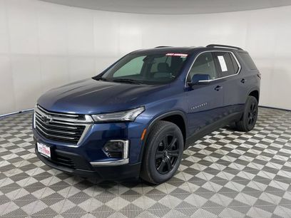 Used 2022 Chevrolet Traverse LT