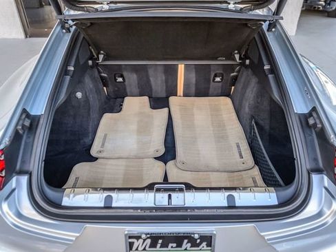 Used 2018 Porsche Panamera image 11