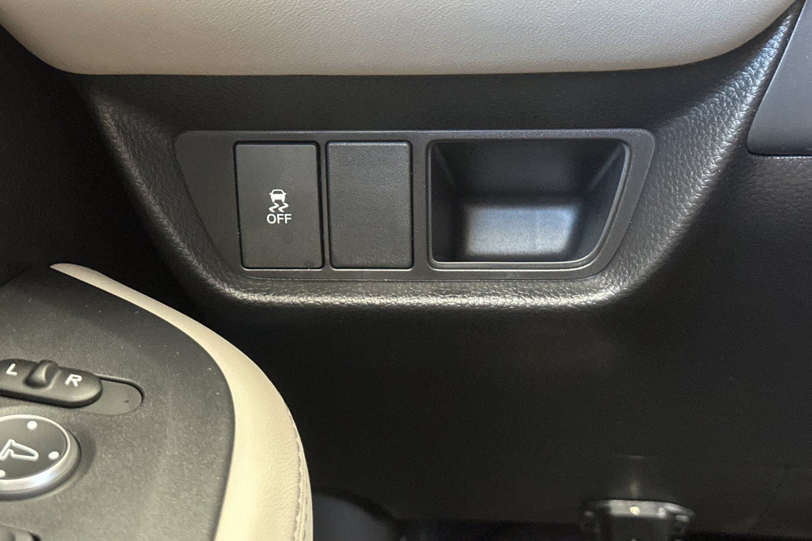 Certified 2027 Honda HR-V EX-L image 22