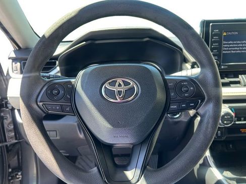 Used 2020 Toyota RAV4 XLE AWD/4WD image 13
