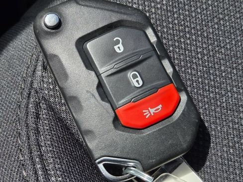 Used 2023 Jeep Wrangler Unlimited Sport AWD/4WD image 39