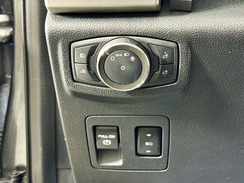 Used 2020 Ford F150 Lariat image 10