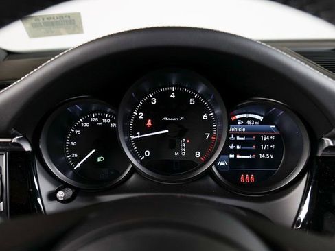 New 2025 Porsche Macan Turbo image 21